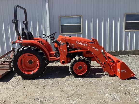 Image of Kubota L3901 equipment image 4