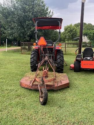 Image of Kubota L3901 equipment image 4