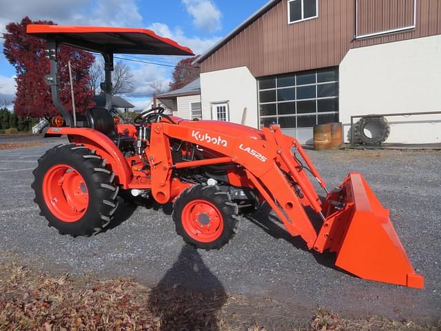 Image of Kubota L3901D equipment image 1