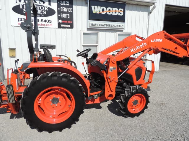Image of Kubota L3902DT equipment image 4