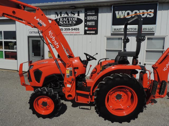 Image of Kubota L3902DT equipment image 2