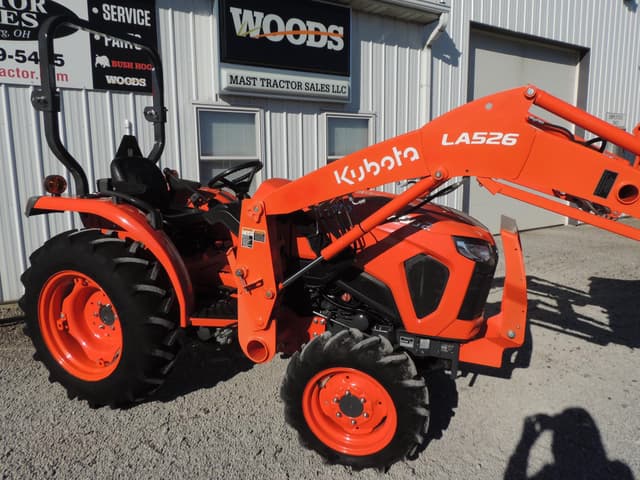 Image of Kubota L3902HST equipment image 3
