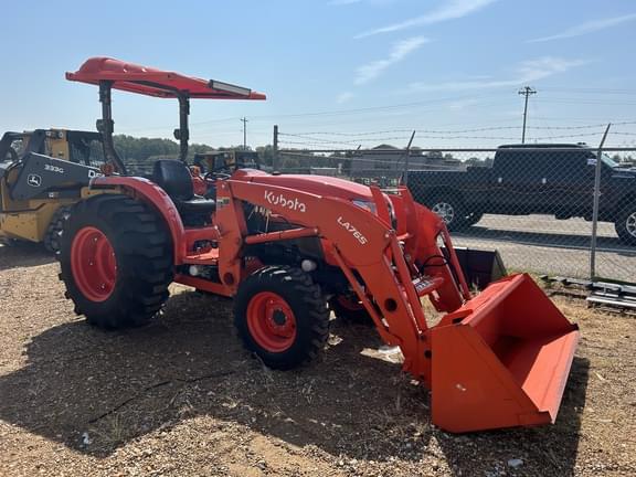 Image of Kubota L4701 equipment image 1