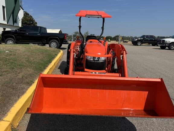Image of Kubota L4701 equipment image 3