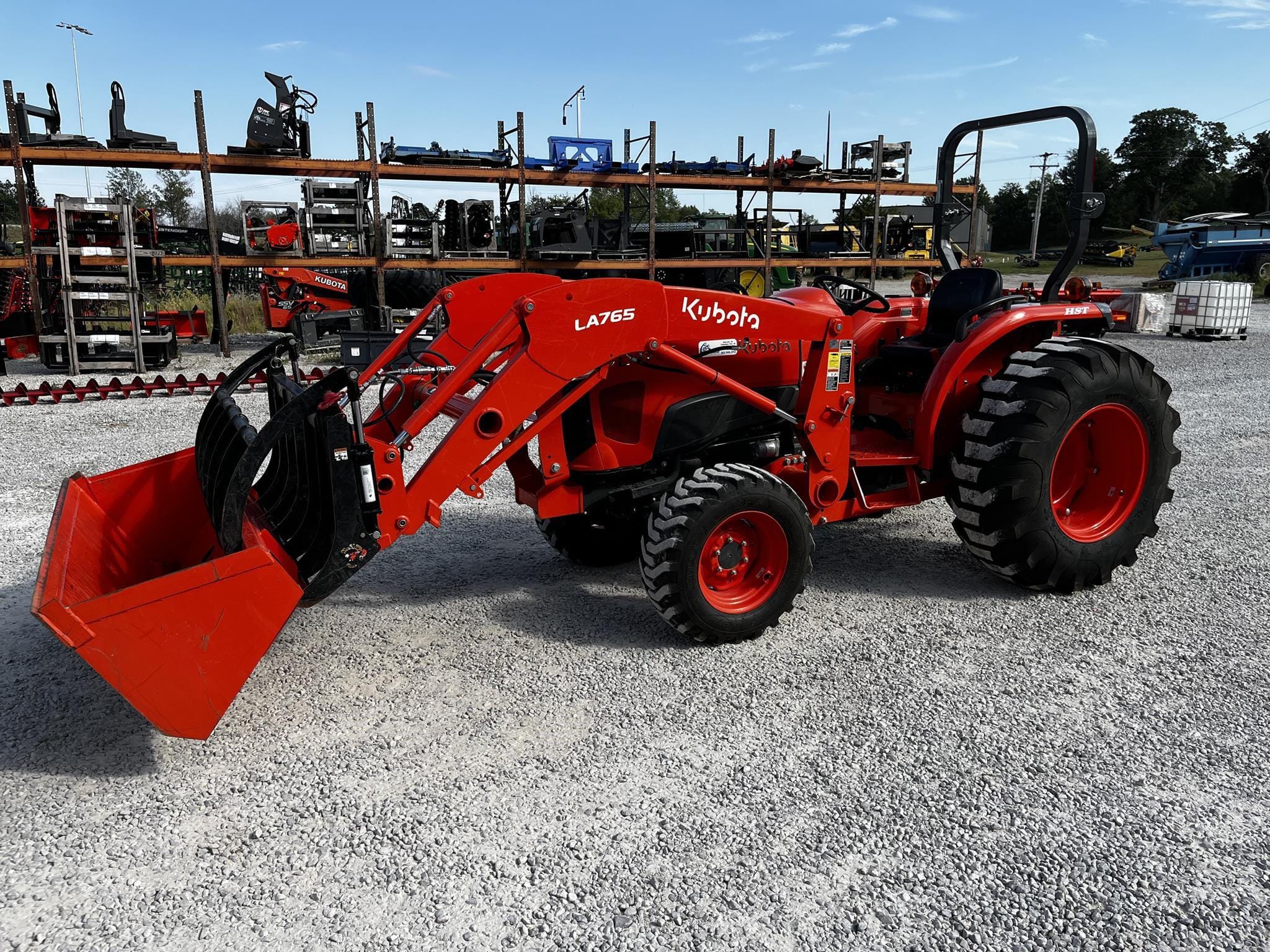 2022 Kubota L4701 Equipment Image0