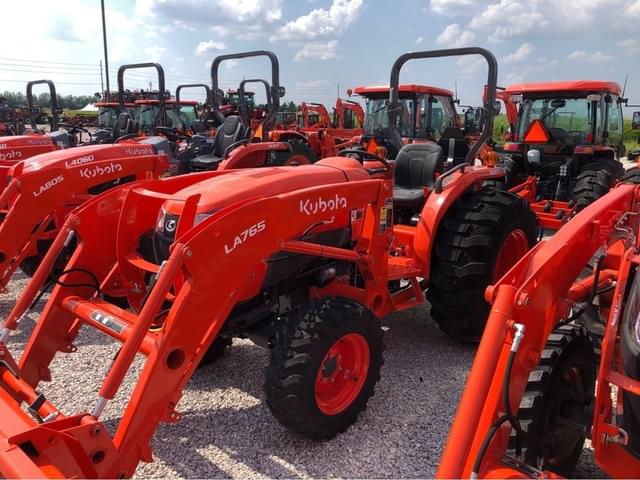 Image of Kubota L4701 equipment image 1