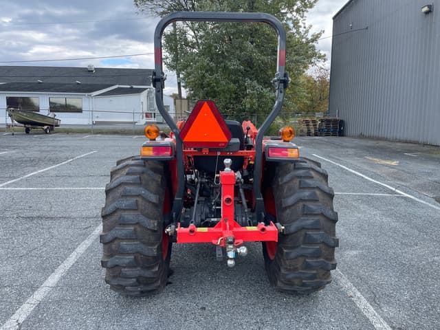 Image of Kubota L4701HST equipment image 3