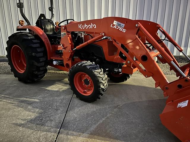 Image of Kubota L4701 equipment image 3