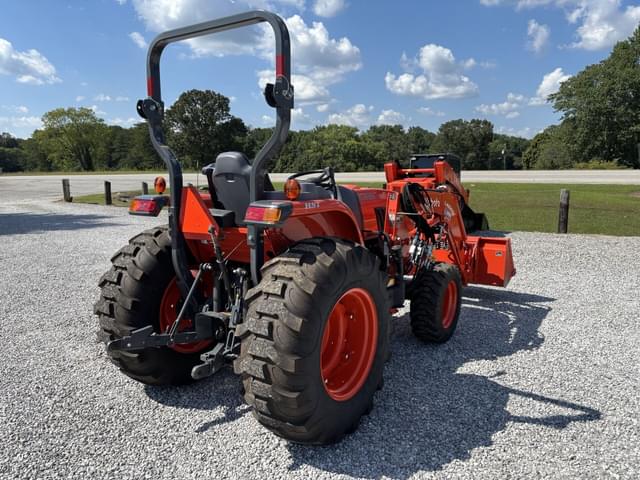 Image of Kubota L4760 equipment image 2