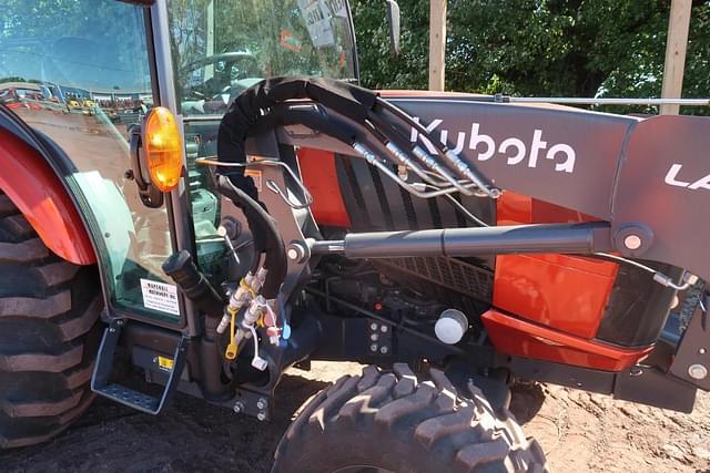 Image of Kubota L6060 equipment image 2