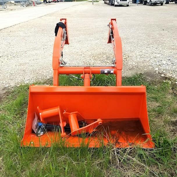 Image of Kubota LA344S equipment image 4