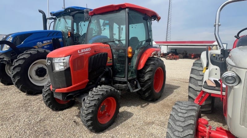 Main image Kubota L3560HSTC-LE