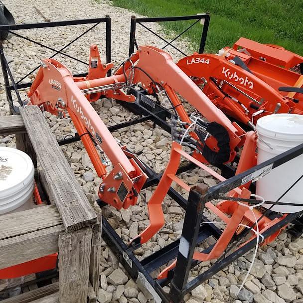 Image of Kubota LA435 equipment image 1