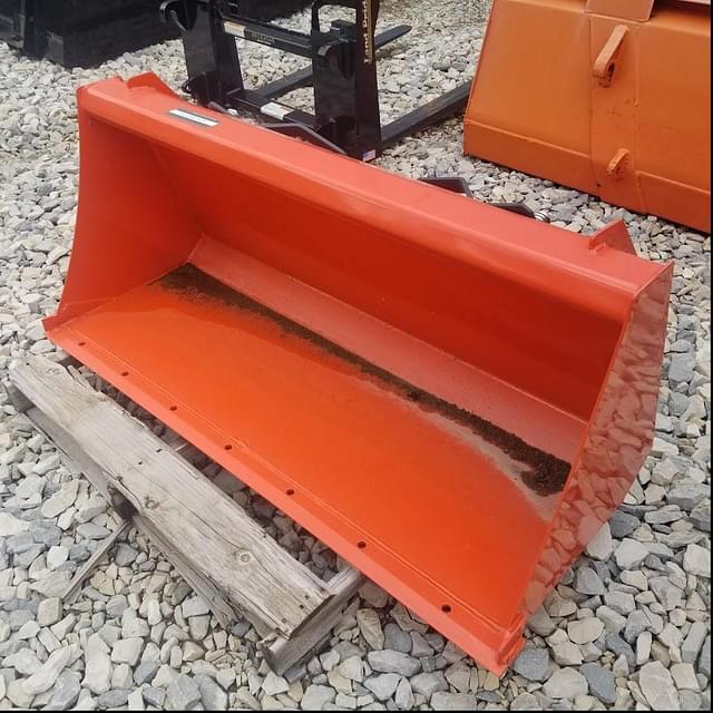 Image of Kubota LA435 equipment image 4