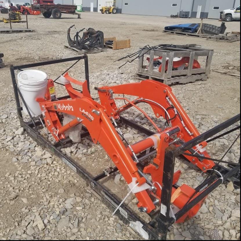 2022 Kubota LA435 Equipment Image0