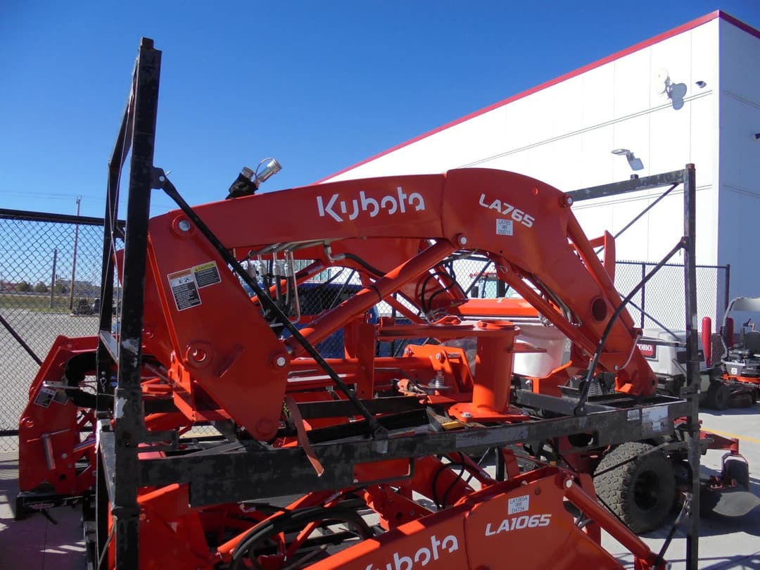 Image of Kubota LA765 Primary image