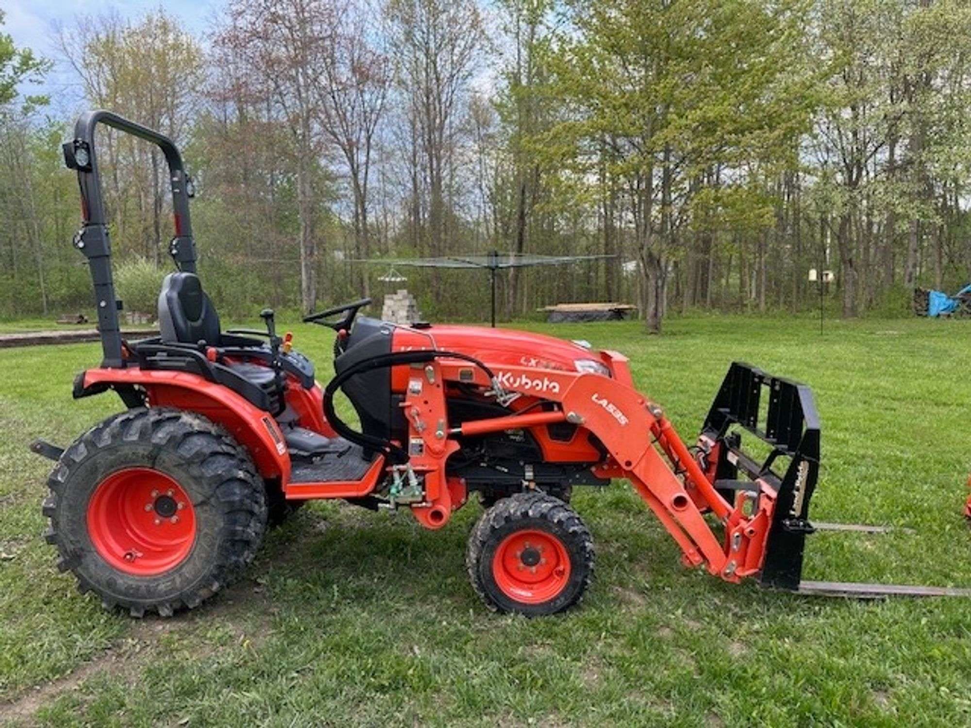 2022 Kubota LX2610 Equipment Image0