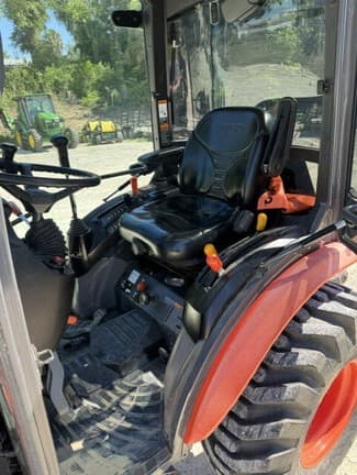 Image of Kubota LX2610 equipment image 4