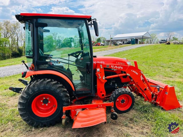 Image of Kubota LX2610HSD equipment image 3