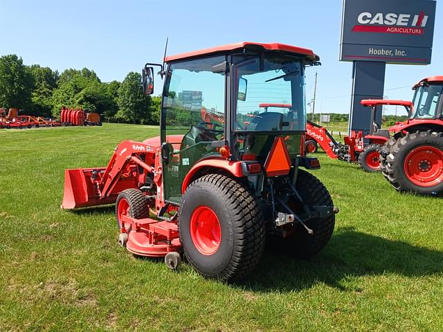 Image of Kubota LX2610HSD equipment image 1