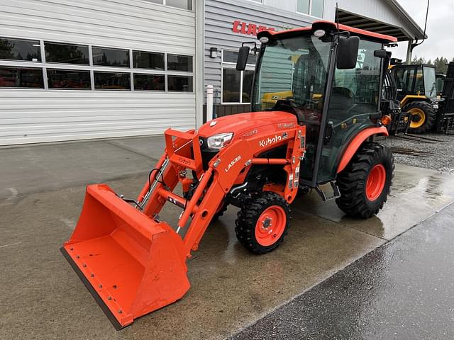 Image of Kubota LX2610HSDC equipment image 1