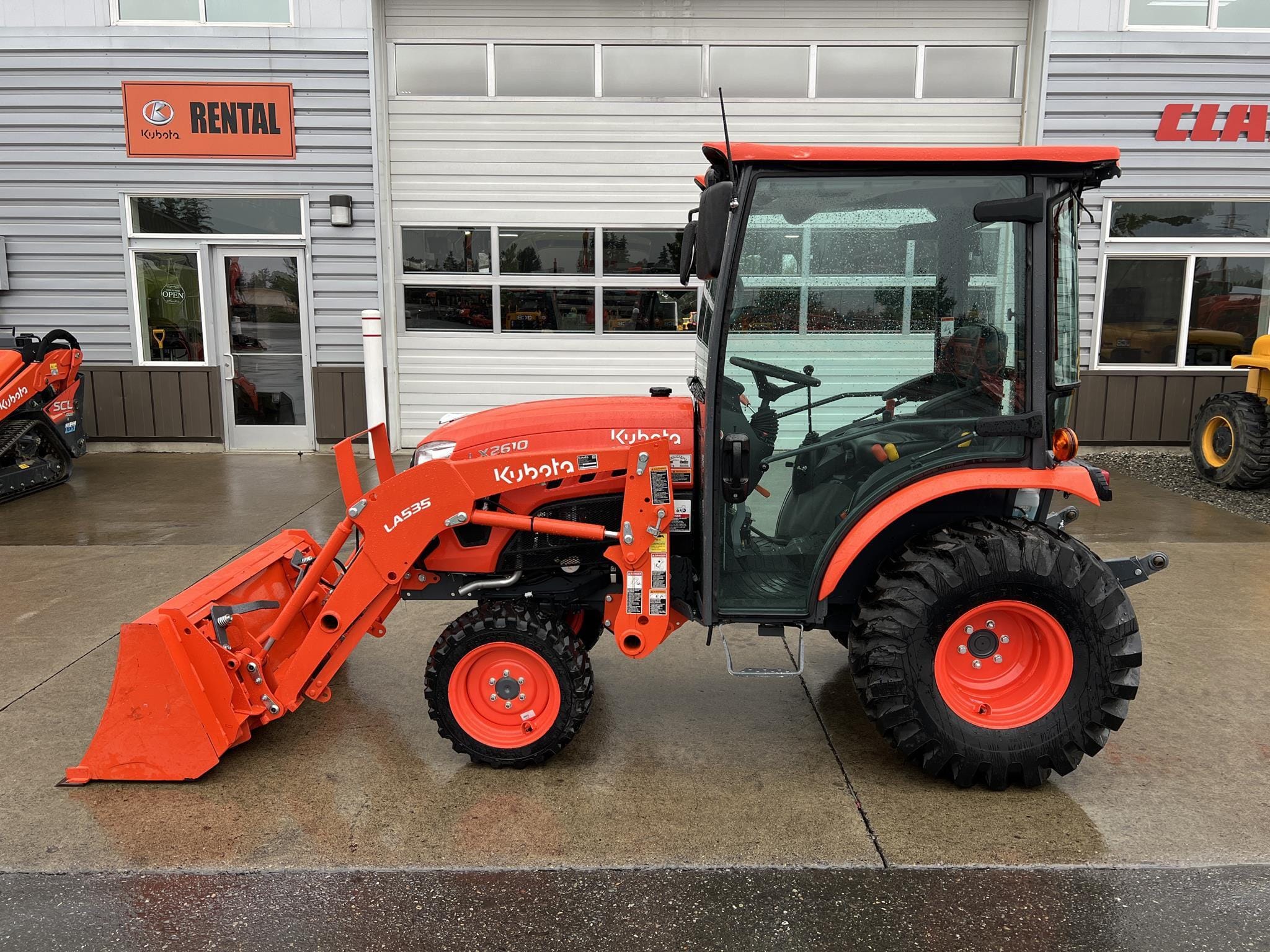 Main image Kubota LX2610HSDC