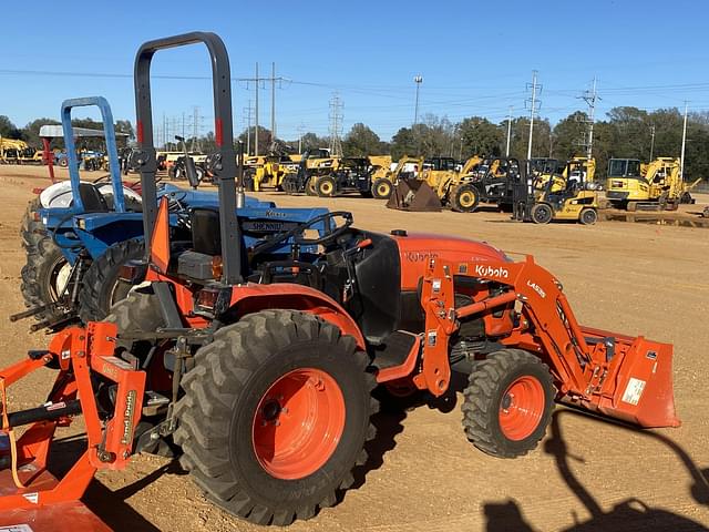 Image of Kubota LX2610SU equipment image 2