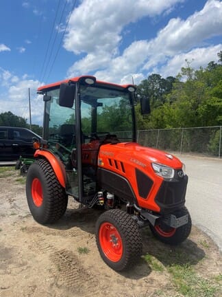 Main image Kubota LX3310