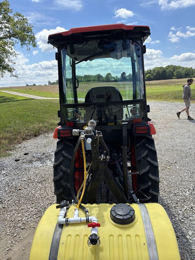 Image of Kubota LX3310 equipment image 3