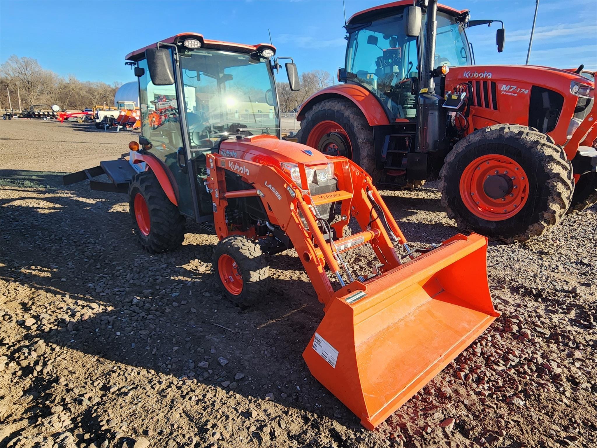 Main image Kubota LX3310