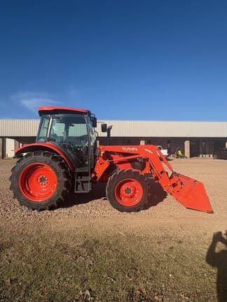 Image of Kubota M4D-071 equipment image 1