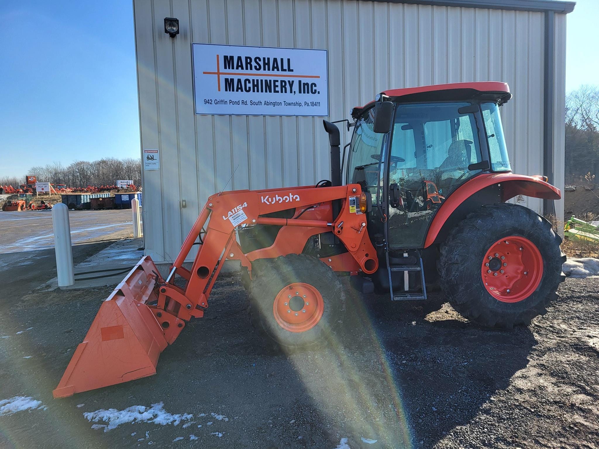 2022 Kubota M4D-071HDC12 Equipment Image0