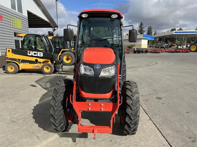 Image of Kubota M4N-071HDC12 equipment image 2