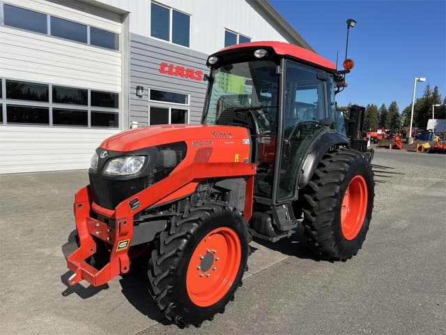 Image of Kubota M4N-071HDC12 equipment image 1