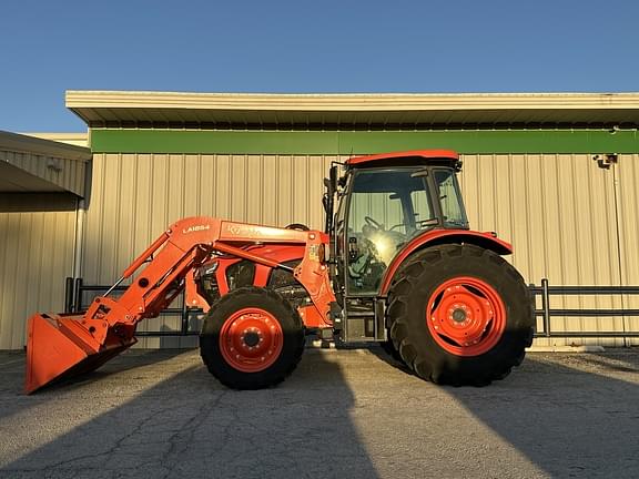 Image of Kubota M5-111 equipment image 2