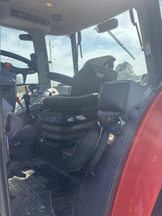 Image of Kubota M5-111 equipment image 1