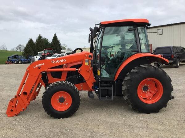 Image of Kubota M5-111 equipment image 3