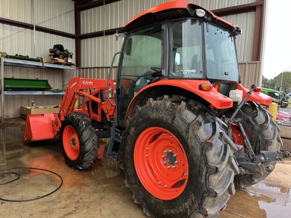 Image of Kubota M5-111 equipment image 4