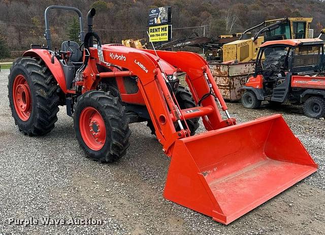 Image of Kubota M5-111D equipment image 2