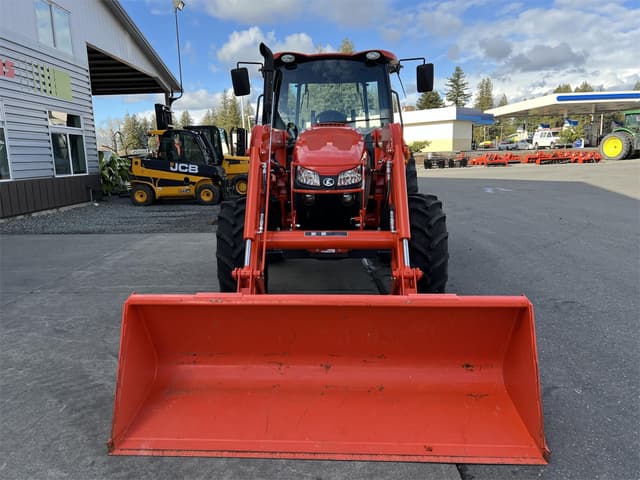 Image of Kubota M5-111HDC24 equipment image 2