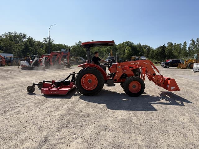 Image of Kubota M5660SUHD equipment image 2