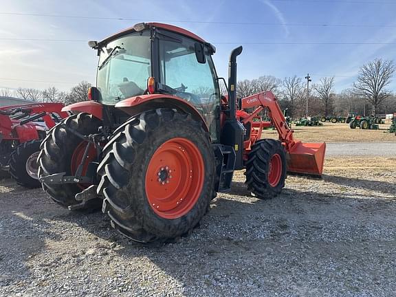 Image of Kubota M6-141 equipment image 3