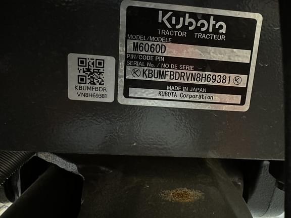 Image of Kubota M6060 equipment image 3