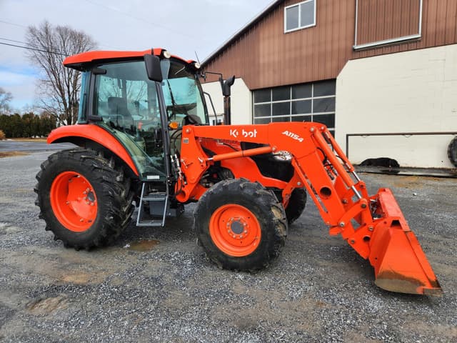 Image of Kubota M6060HDC equipment image 1