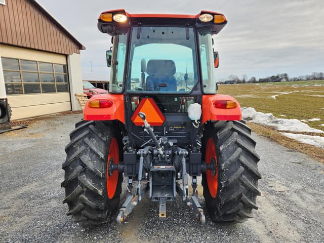 Image of Kubota M6060HDC equipment image 3