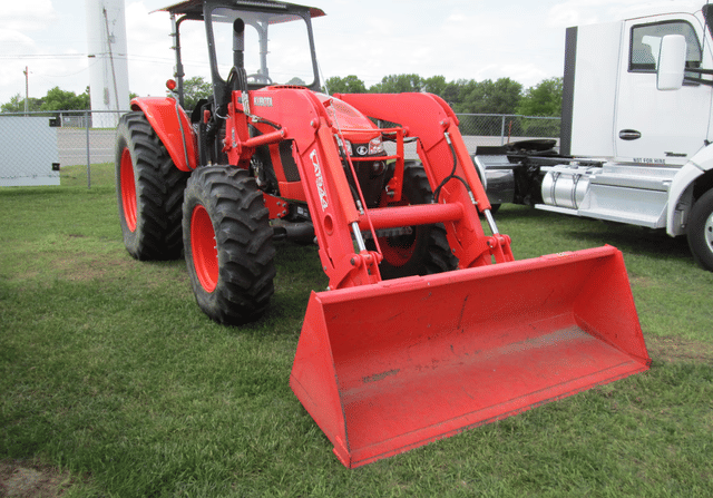 Image of Kubota M6S-111 equipment image 1