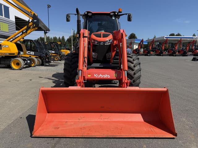 Image of Kubota M7.132 Deluxe equipment image 2
