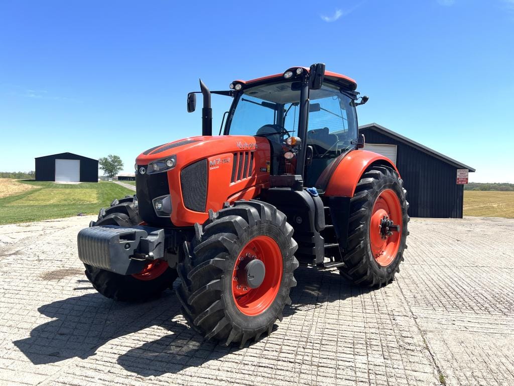 Kubota M7.152 Deluxe Equipment Image0