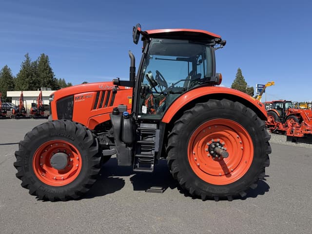 Image of Kubota M7.152 Premium equipment image 1