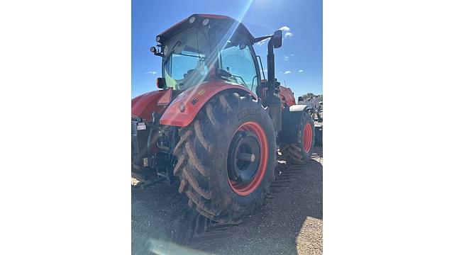 Image of Kubota M7.152 Deluxe equipment image 4